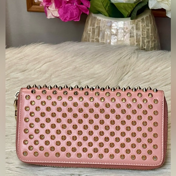 SOLD🔥Authentic CHRISTIAN LOUBOUTIN Panettone spike Zip around wallet - Picture 5 of 15
